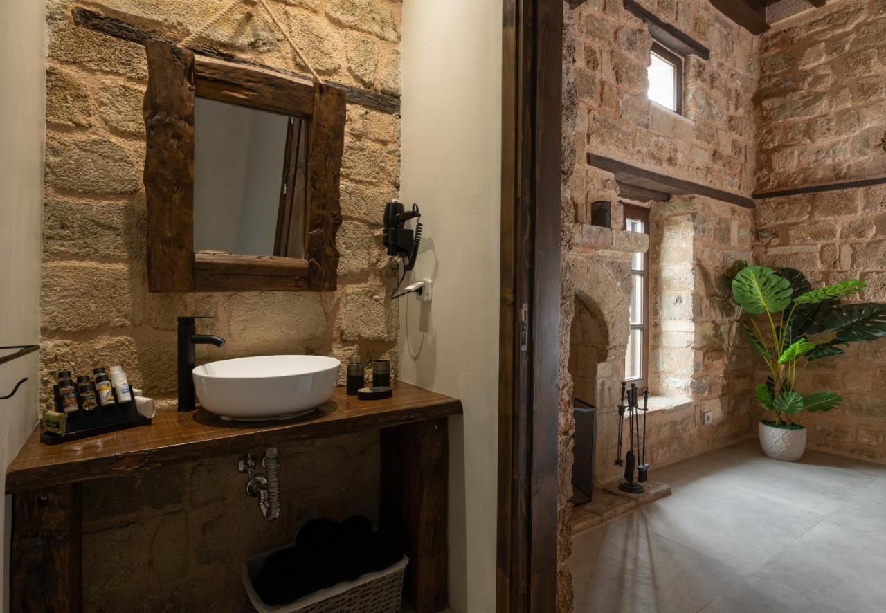 Ancient Knights Luxury Suites Rhodes City Екстер'єр фото