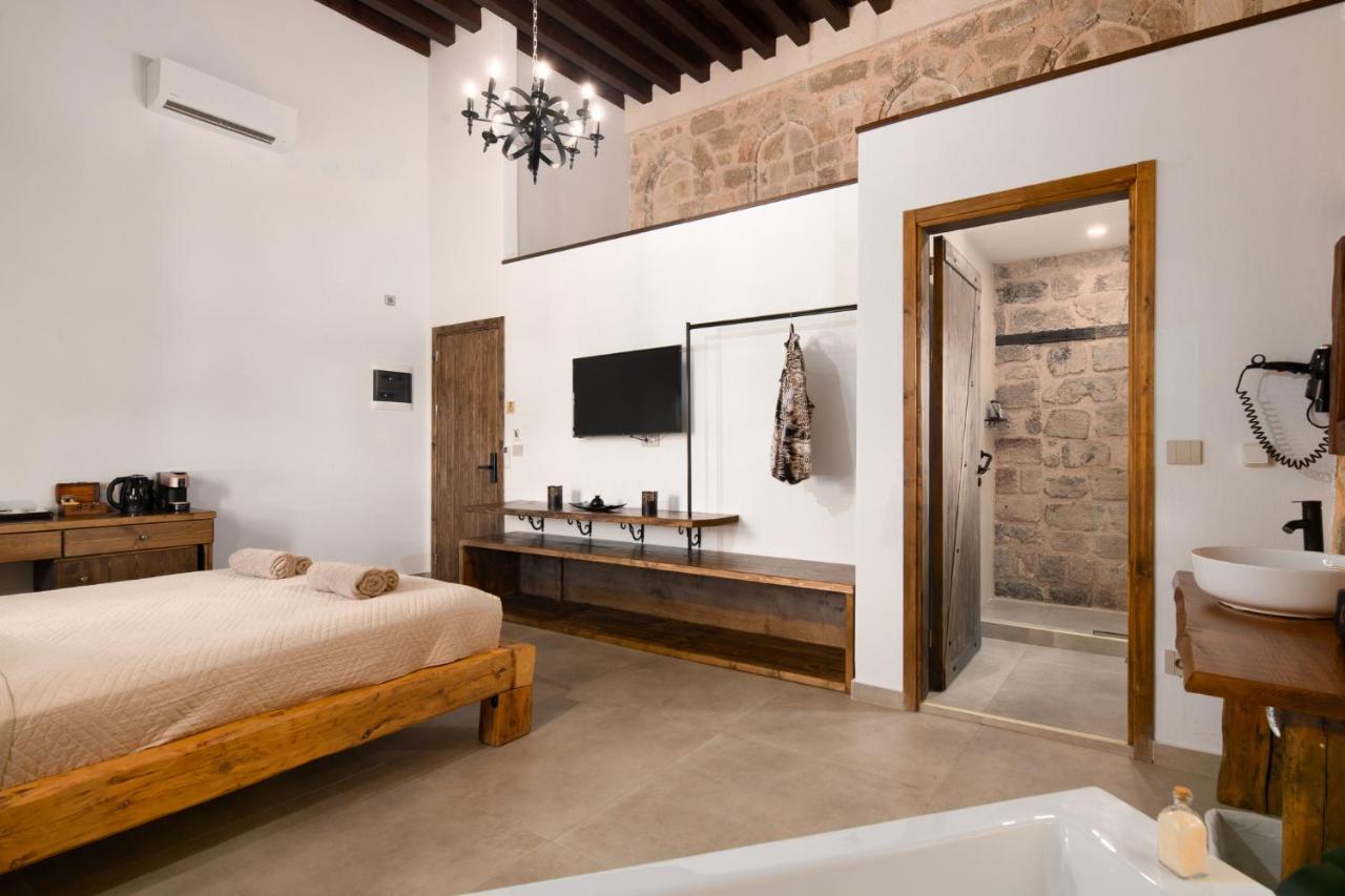 Ancient Knights Luxury Suites Rhodes City Екстер'єр фото