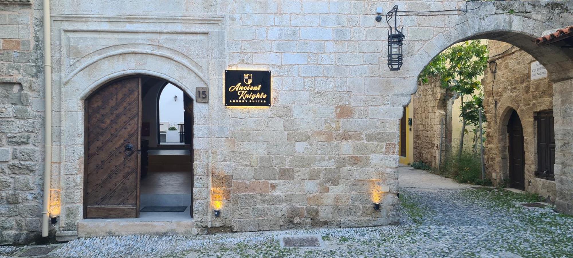 Ancient Knights Luxury Suites Rhodes City Екстер'єр фото